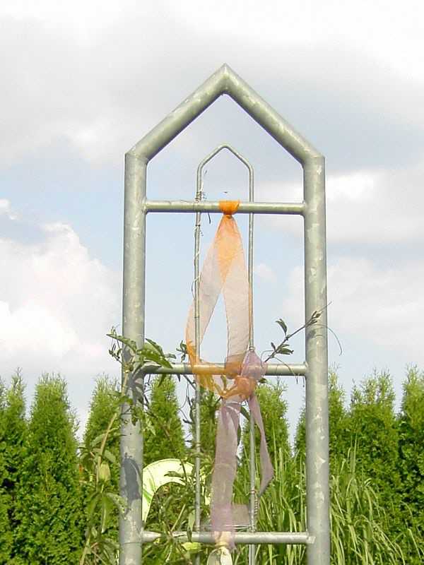 Rosenobelisk 4