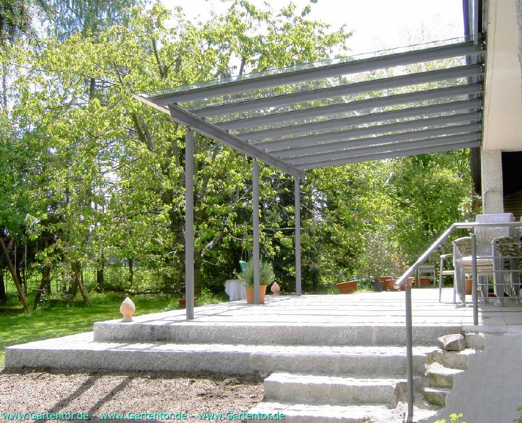Terrassen&uuml;berdachung aus Stahl